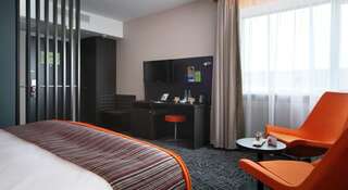 Гостиница Park Inn By Radisson Nizhny Tagil Нижний Тагил Улучшенный двухместный номер с 1 кроватью-4