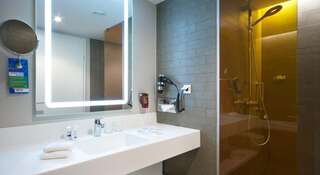 Гостиница Park Inn By Radisson Nizhny Tagil Нижний Тагил Улучшенный двухместный номер с 1 кроватью-1
