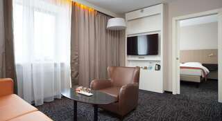 Гостиница Park Inn By Radisson Nizhny Tagil Нижний Тагил Люкс с 1спальней-2